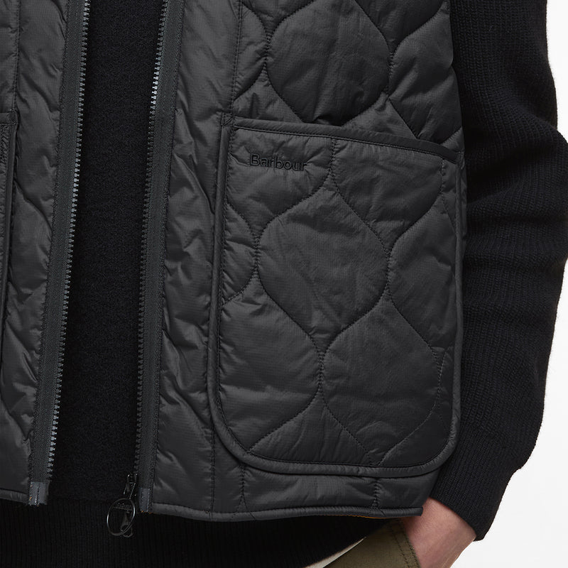 Barbour - Re-Engineered Utility Liddesdale Gilet in Black