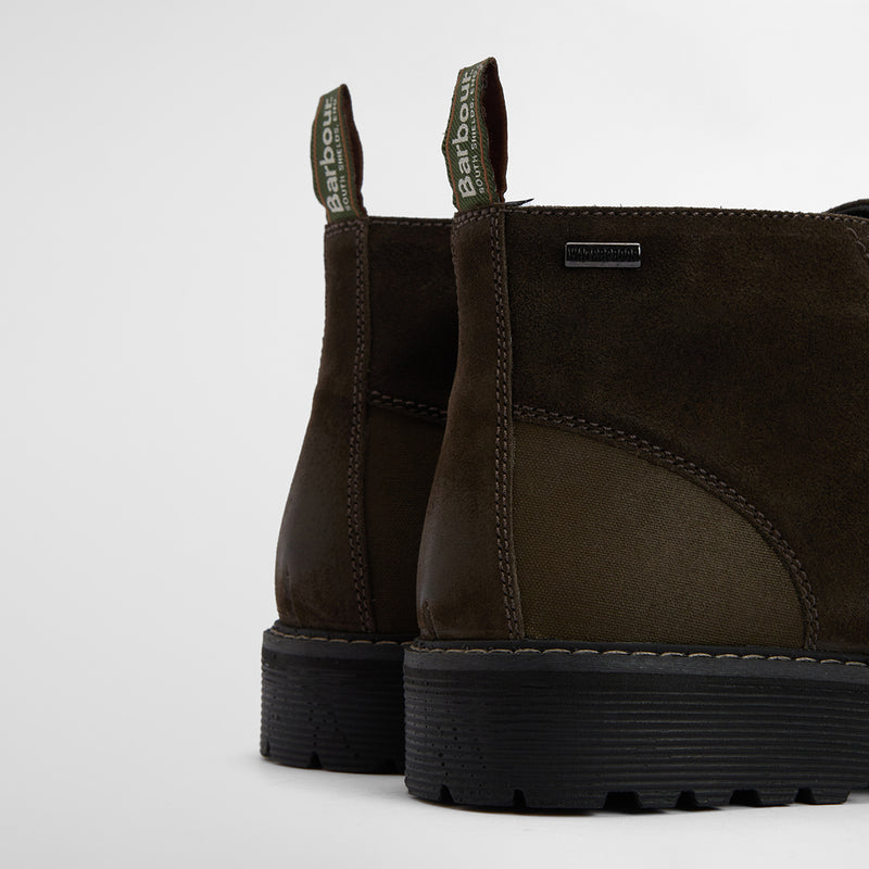 Barbour - Maxwell Chukka Boots in Oiled Brown Suede