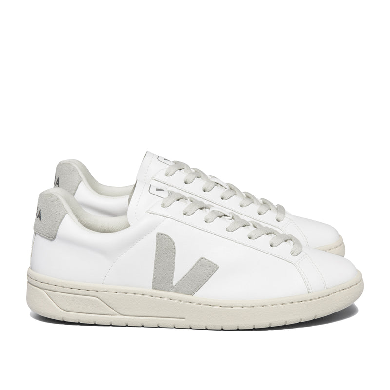 Veja - Urca CWL Trainers in White/Natural